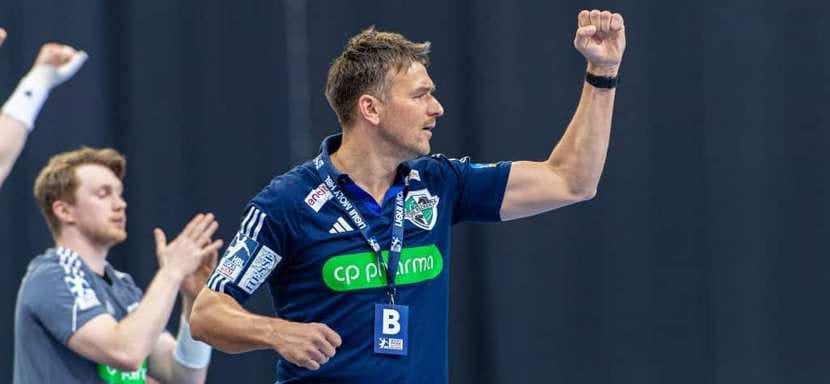 "Ганновер" белоруса Владислава Кулеша продлил трудовой договор с главным тренером Кристианом Прокопом