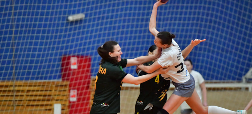 Майкопский АГУ-"Адыиф" дома обыграл ижевский "Университет" и впервые с 2020 года прошёл в четвертьфинал Кубка России