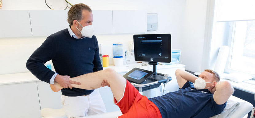 Бундеслига. Правый полусредний Николай Тайлингер, сменивший "Геппинген" на "Гамбург", травмировал правое колено