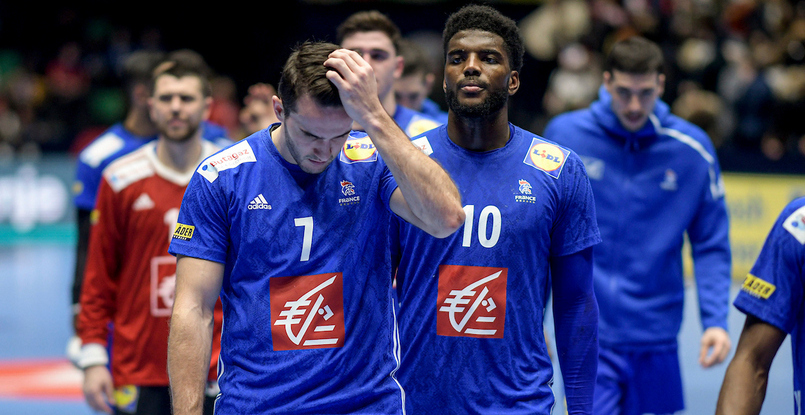 На матчах мужской олимпийской квалификации в парижском "Берси" смогут присутствовать не более пяти тысяч болельщиков