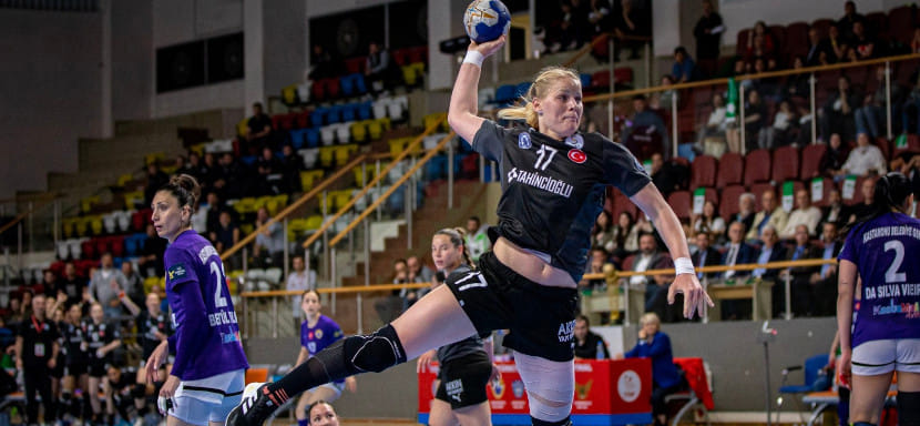 Турция. 29-летняя линейная Валерия Бараник пополнит ряды "Коньяалты" и станет одноклубницей Алёны Ихневой и Александры Санниковой