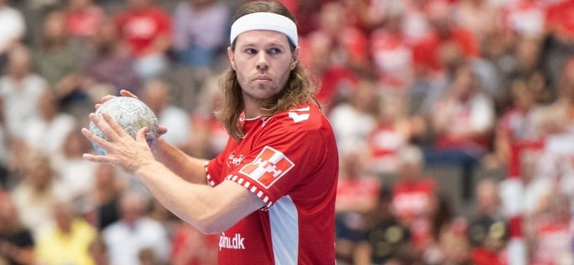 Дания. Трёхкратный чемпион мира Миккель Хансен в ближайшее время не поможет "Ольборгу". У полусреднего выявлены симптомы стресса