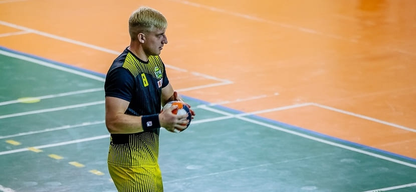 Суперлига. Саратовский линейный Роман Бубен: "Состав ЦСКА изменился, постараемся навязать борьбу и показать хорошую игру"