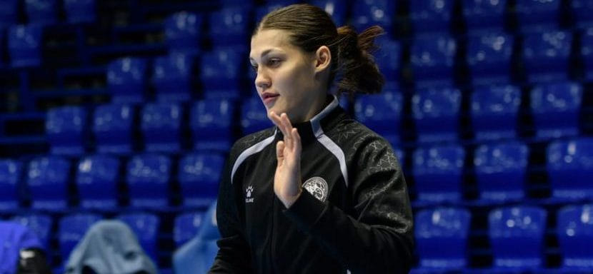 Левая полусредняя Алиса Дворцевая по семейным обстоятельствам покинула тольяттинскую "Ладу", за которую играла с декабря 2023 года