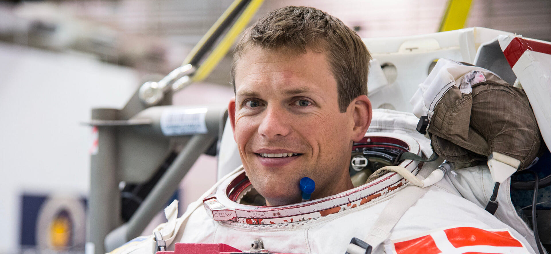 Датский астронавт Андреас Могенсен в августе отправится на Международную космическую станцию вместе с гандбольным мячом