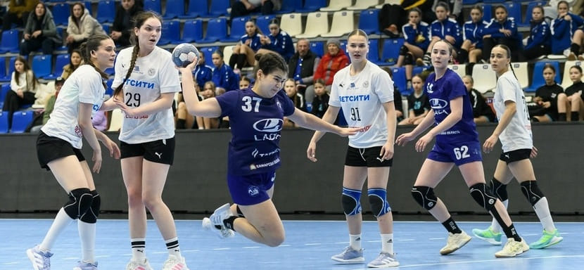 Тольяттинская "Лада-2" выиграла первый полуфинальный матч высшей лиги у "Ростова-2"