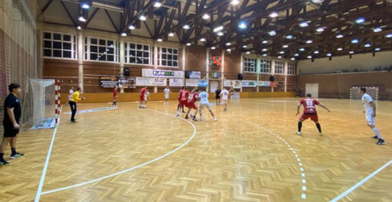 Венгрия. В матчах национального чемпионата "Комло" минимально обыграл "Ференцварош", а "Дабаш" был сильнее "Мезекевешда"