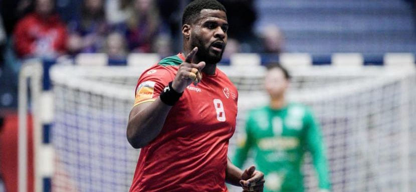 "Аль-Кувейт" усилился двумя известными в Европе игроками: это португальский линейный Виктор Итурриса и черногорский полусредний Владан Липовина