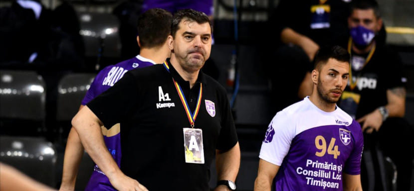 Румыния. "Политехника" в одностороннем порядке расторгла контракт с наставником Владом Кабой. Тренер намерен опротестовать решение