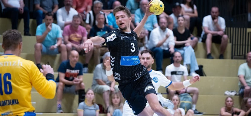 Вратарь сборной Беларуси Вячеслав Солдатенко и его "Амицития" с победы начали выступление в чемпионате Швейцарии