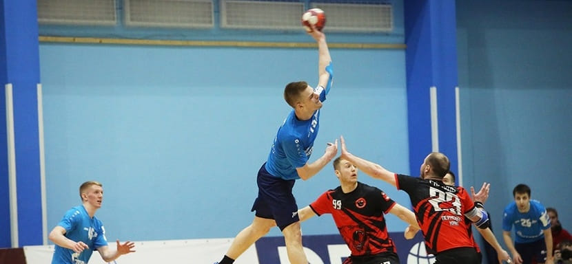 Olimpbet Суперлига. Правый полусредний "Зенита" Виктор Бабкин признан болельщиками лучшим игроком марта