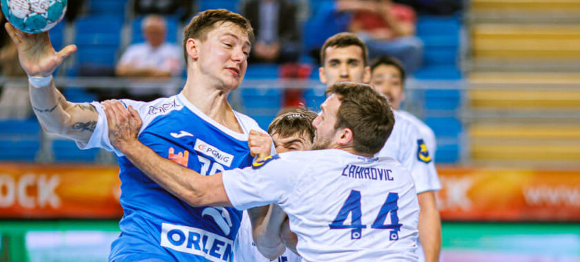 Польша. "Висла" с Житниковым обыграла "Тарнув" Бушкова и Смоликова, "Хробры" Отрезова победил "Погонь"