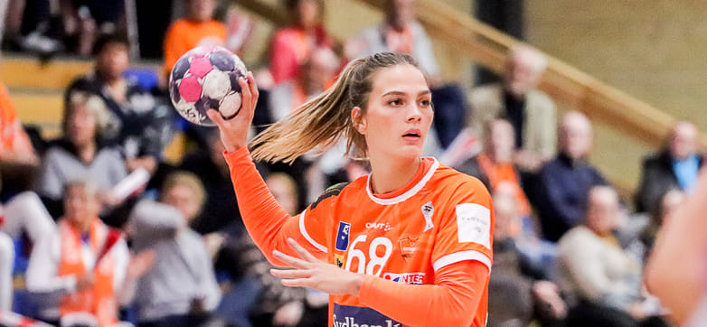 Дания. Хелене Элвер приступила к тренировкам и готова вернуться на площадку после двух подряд разрывов крестообразных связок