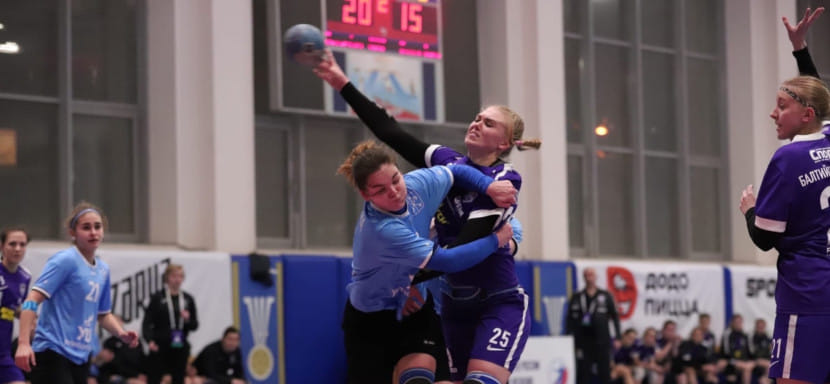 Первая лига. Москва на Питер, Сельцо на Воронеж, Новороссийск на Новочеркасск. Не соскучишься!