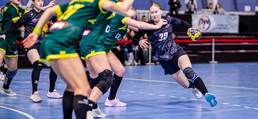 Полусредняя Екатерина Коробко признана лучшим игроком московского "Луча" по итогам ноября