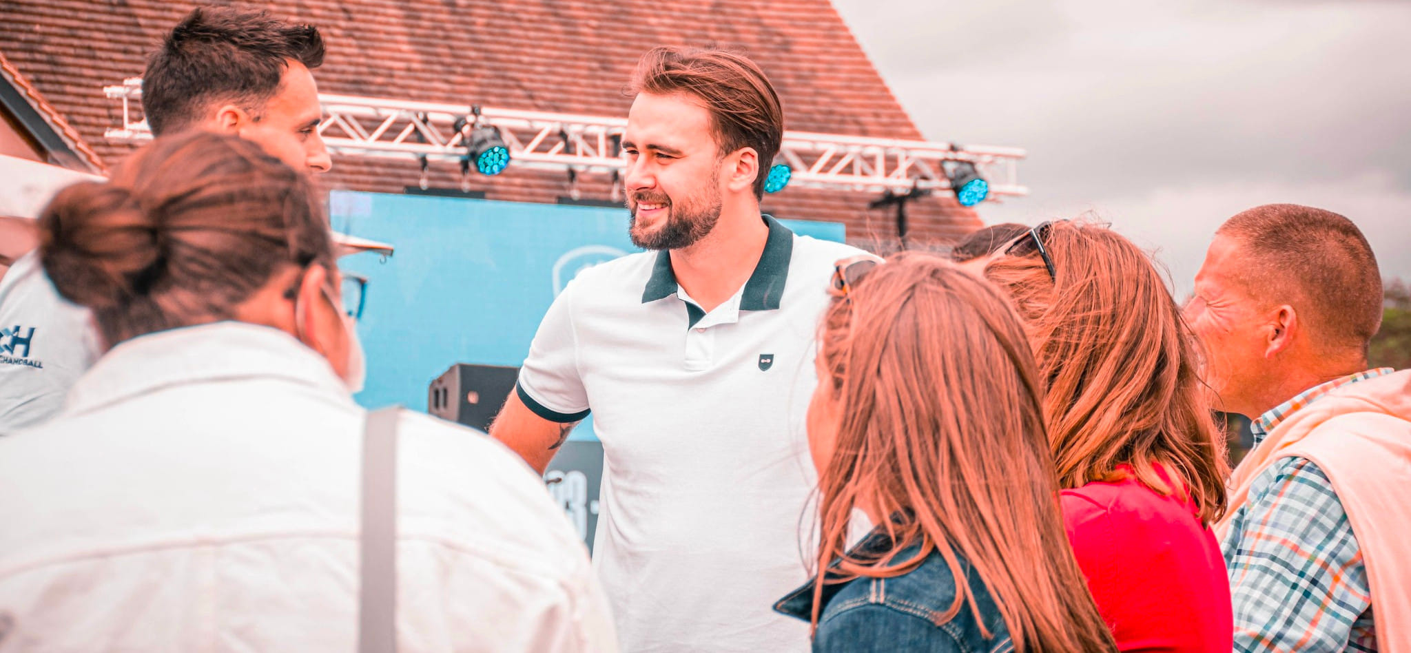 Беларусь. Вадим Гайдученко: "Мечтаю жить на острове. Ничто не сравнится с жизнью у моря!"