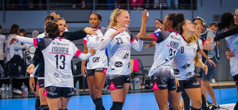 Левая полусредняя "Бреста" немка Анника Лотт стала автором лучшего гола стартового тура женской Лиги чемпионов (ВИДЕО)