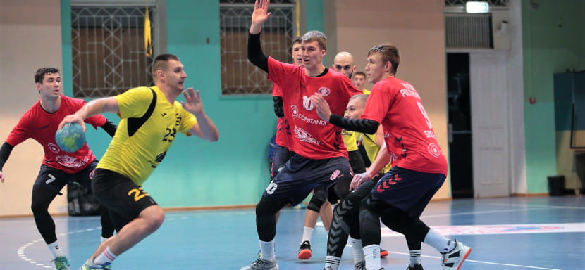 Украина. Ужгородские "Карпаты"-ШВСМ дома проиграли запорожскому "Мотору-Политехнике" в единственной встрече дня