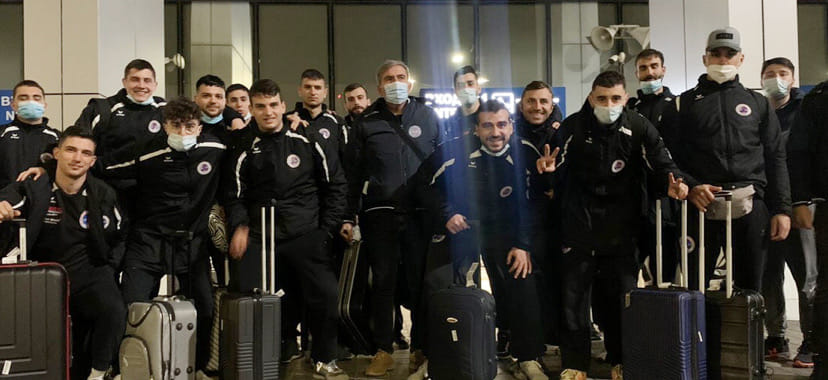 Кубко ЕГФ. Греческий клуб "Монте Драма" прилетел в Россию на ответный матч 1/16 финала с "Виктором". Игра в Ставрополе состоится в субботу