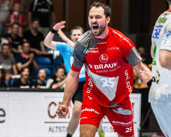 Бундеслига. Существенная потеря в "Мельзунгене". Михаэль Мюллер выбыл из строя до конца года