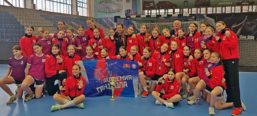 Победой краснодарской "Академии-1" под руководством Оксаны Свитанько завершилось первенство России U-13 в Тольятти