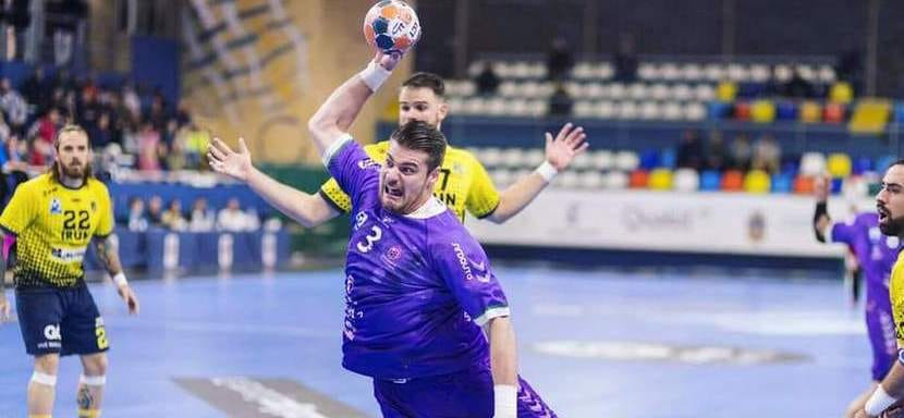 Балканы. Официально. Состав северомакедонского "Вардара" пополнил линейный Костадин Петров, выступавший за "Металург"