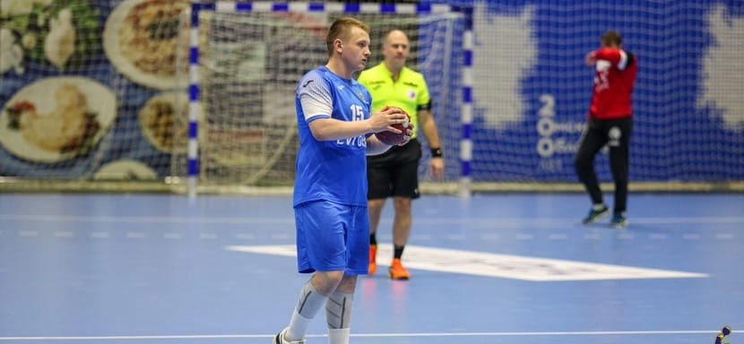 Высшая лига. Омский "Скиф" объявил о подписании новых однолетних контрактов с Александром Назаровым и Рашитом Каюмовым