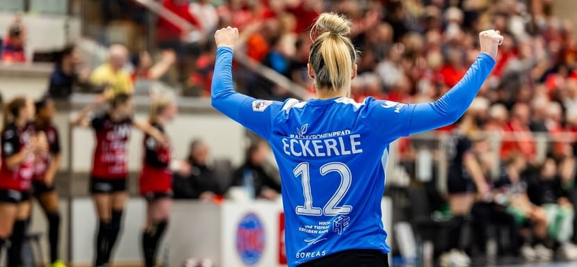 Дина Эккерле: "Потрясена тем, что показывают многие команды на ЧМ-2025. Уровень сборных, которые раньше были в числе лидеров, резко упал"