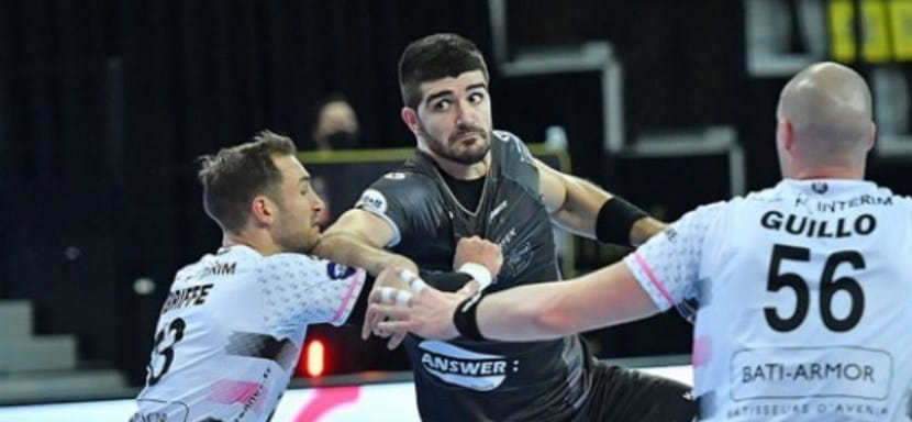 Венгрия. Испанский правый полусредний Иманол Гарсиандия покинет "Экс" и перейдет в "Пик"