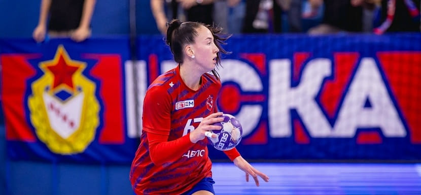 В женском чемпионате России сегодня состоится одна игра: ЦСКА в Москве примет аутсайдера "Башкирию"
