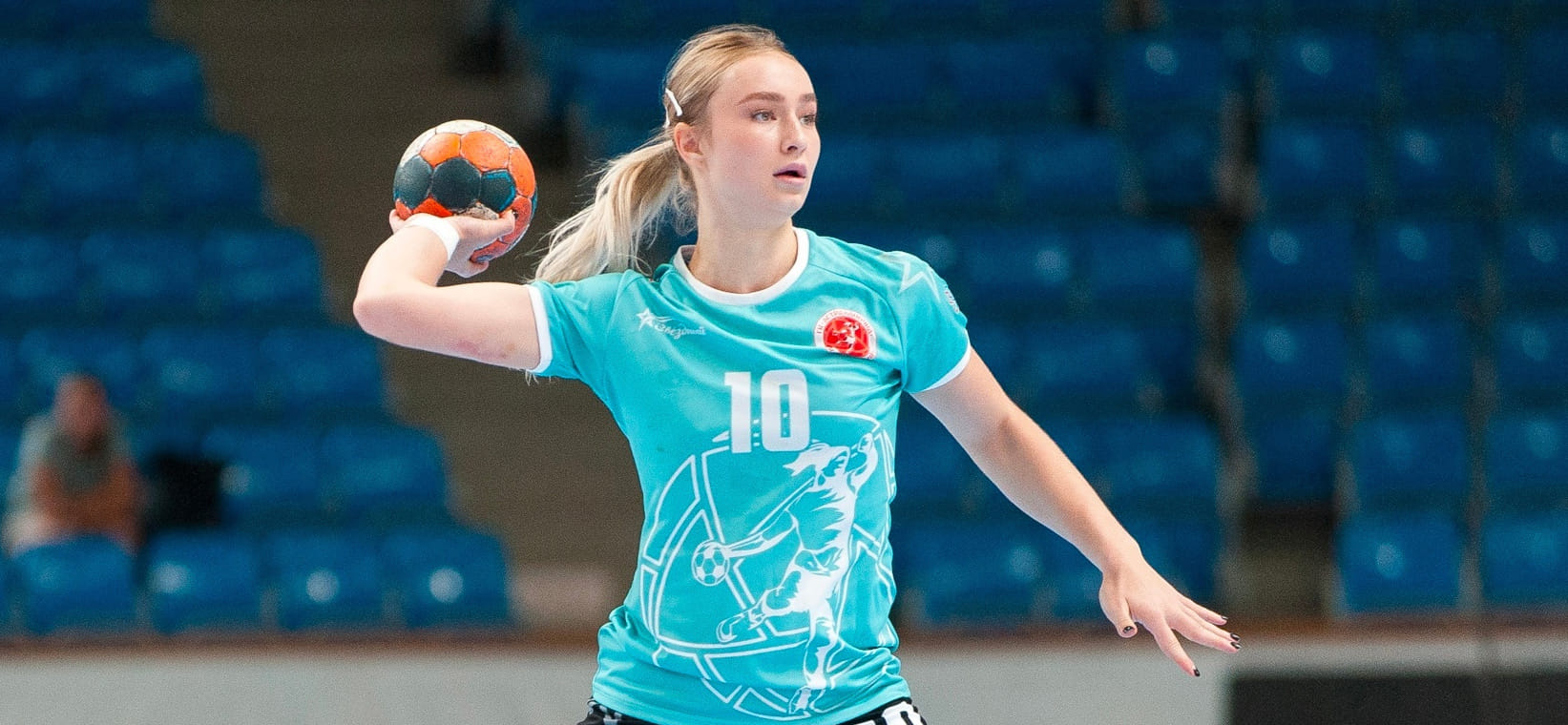 Olimpbet Суперлига. "Астраханская Офтедал" Ксения Ильина: "Номер 10 на спине? Из-за Стине, конечно!"