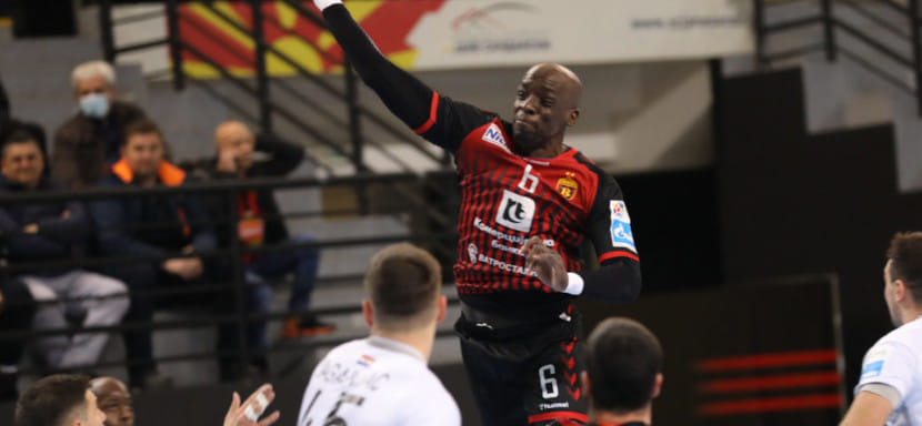 Балканы. Трансферный слух. Левый полусредний "Вардара" Оливье Ньокас продолжит карьеру в греческом "Олимпиакосе"