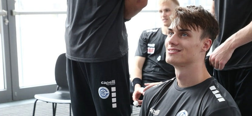 Бундеслига. 23-летний полусредний "Гуммерсбаха" Миро Шлурофф продлил контракт с клубом