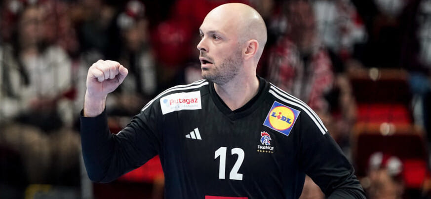 Франция. Олимпийский чемпион в составе сборной Франции, голкипер Венсан Жерар до конца сезона будет играть за "Истр" (Д2)