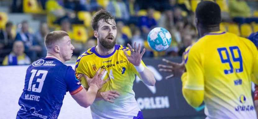 Польша. Экс-мешковец, правый полусредний "Кельце" Павел Пачковски после этого сезона отправится в чемпионат Японии