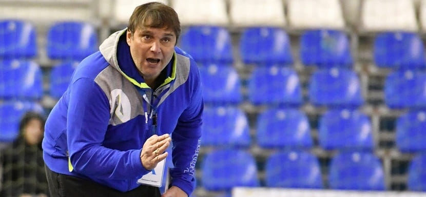 Olimpbet Суперлига. Олег Кулешов: "У нас же звёздные девчонки — все сплошь чемпионки мира и Европы…"