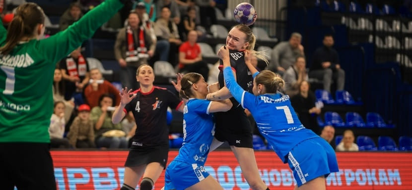 В женском чемпионате России состоится одна игра в турнире за 5-8-е места: "Звезда" принимает волгоградское "Динамо-Синару"