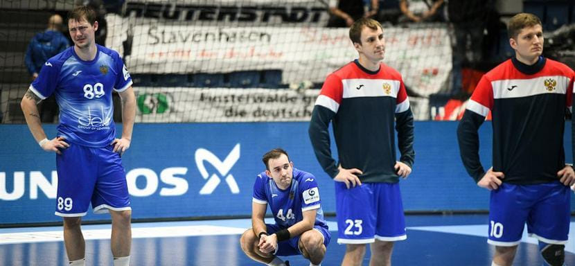 "В очередной раз наш спорт страдает из-за решений, которые мы вынуждены принимать". Спарринги между сборными Сербии и России отменены