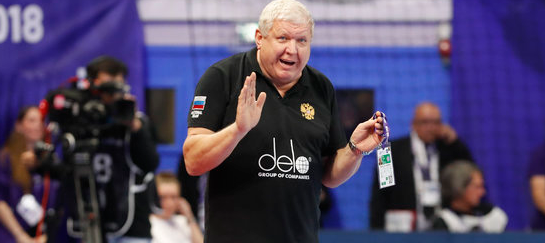 Евгений Трефилов: "Стадионы пустые, все пустое. Вижу, иногда кто-то бежит, а куда бежит? К инфаркту, от инфаркта или к коронавирусу?"