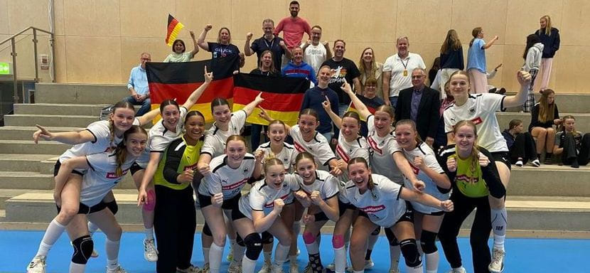 Сборные Германии, Франции, Венгрии и Швейцарии продолжают борьбу за победу на Открытом чемпионате Европы среди девушек не старше 16 лет