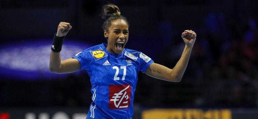 ЧЕ-2022. Разыгрывающая "Дьёра" Эстель Нзе-Минко будет капитаном сборной Франции в заключительных матчах евроотбора