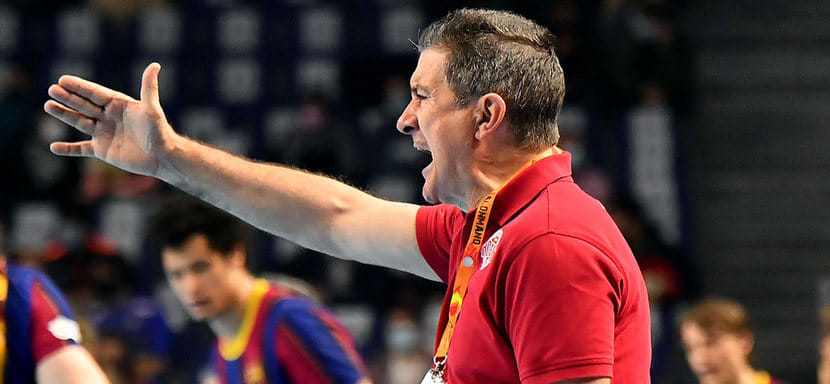 Испания. Рулевой Маноло Каденас в четверг присоединится к "Адемару". В клуб из Леона пока не прибыли Гильерме Сантиста и Марко Милосавлевич