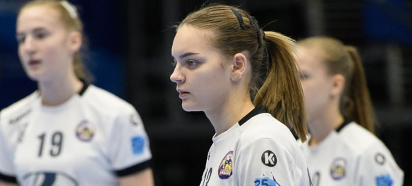 Молодёжное первенство. 15 мячей Алёны Осиповой помогли "Ладе-2" одержать волевую победу над "Ростовом-2" в результативном матче с 75 голами