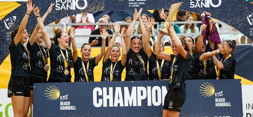 "Малага" и "Назаре" стали победителями Кубка чемпионов по пляжному гандболу, который завершился в Порту-Санту