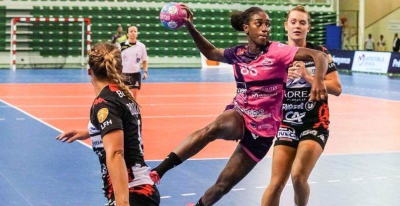 Топ-лиги гандболисток. Бужан и "Нант" пока буксуют