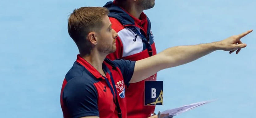 Германия. Ассистент Рауля Алонсо в "Бресте" Себастиа Сальват в следующем сезоне будет помогать Икеру Ромеро в "Битигхайме" из второй бундеслиги