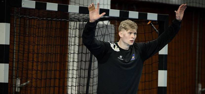 ЧЕ-2024. Исландец Виктор Халльгримссон — автор лучшего вратарского спасения в последнем туре квалификации (ВИДЕО)