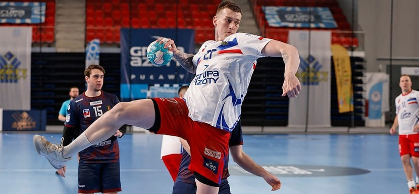 Польша. Линейный Иван Бурзак на два года продлил контракт с "Азотами" из Пулав