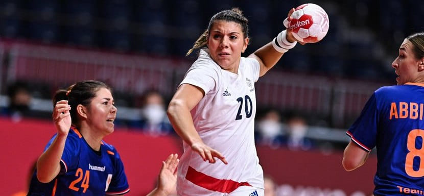 Универсал сборной Франции Лора Флипп по личным причинам не поможет команде в спаррингах с бразильянками