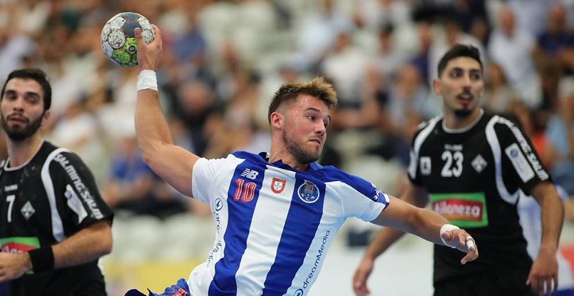 Лига чемпионов. Первое поражение "Виве" в этом розыгрыше еврокубка. Клуб из Кельце на выезде уступил "Порту"